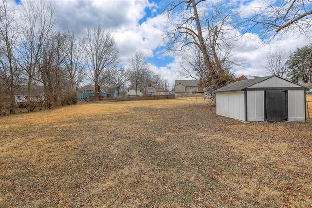 8819 E 80th Terrace, Raytown, MO 64138