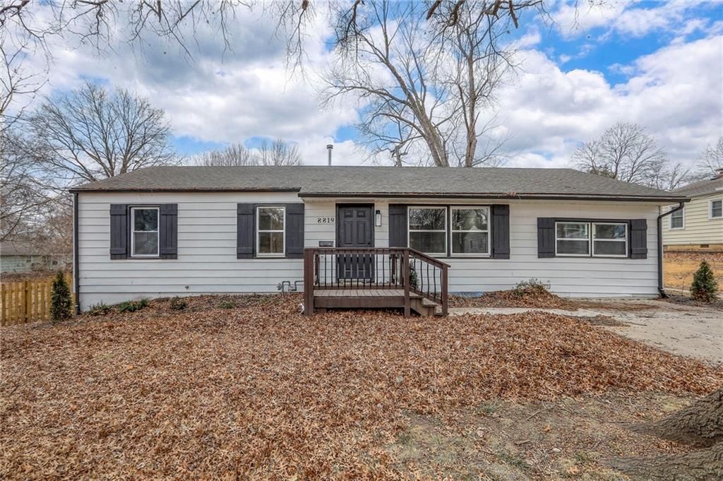 8819 E 80th Terrace, Raytown, MO 64138