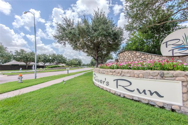 602 River Delta Lane, Rosenberg, TX 77469
