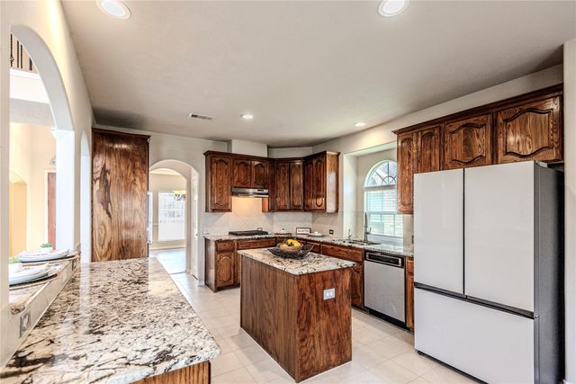 602 River Delta Lane, Rosenberg, TX 77469