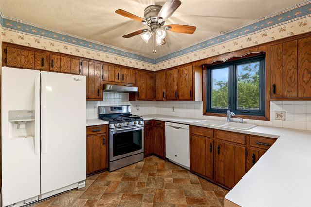 18800 W 29th Street N, Colwich, KS 67030