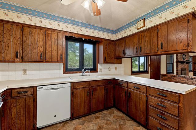 18800 W 29th Street N, Colwich, KS 67030