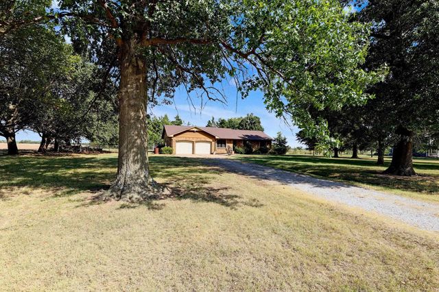 18800 W 29th Street N, Colwich, KS 67030
