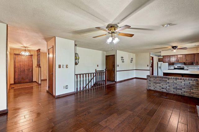 18800 W 29th Street N, Colwich, KS 67030