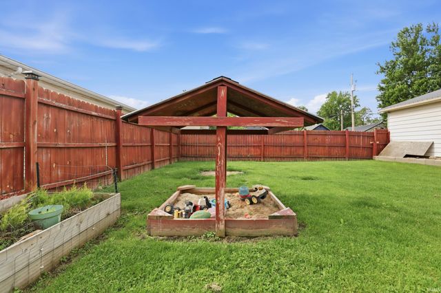 331 W 2nd Street, Auburn, IN 46706
