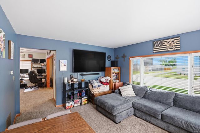 331 W 2nd Street, Auburn, IN 46706