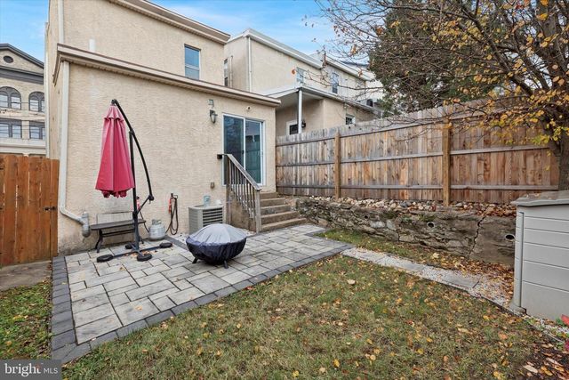 253 HERMITAGE ST, Philadelphia, PA 19127