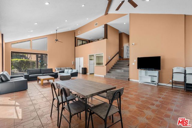 15050 Sherman Way 166, Van Nuys (los Angeles), CA 91405