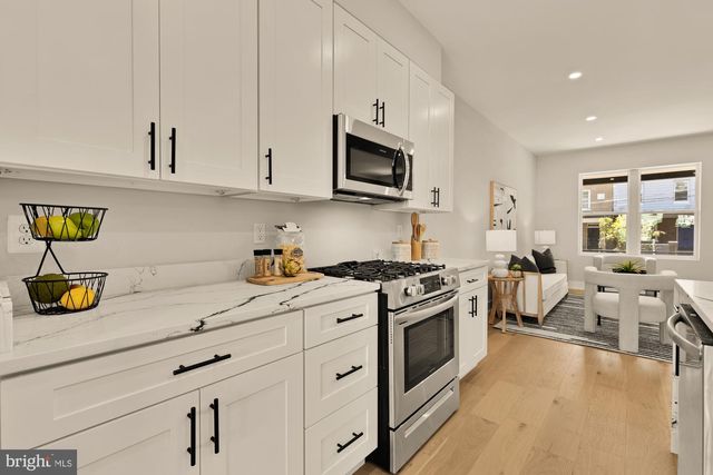 815 MARIETTA PL NW, Washington, DC 20011