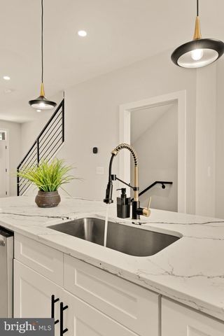 815 MARIETTA PL NW, Washington, DC 20011