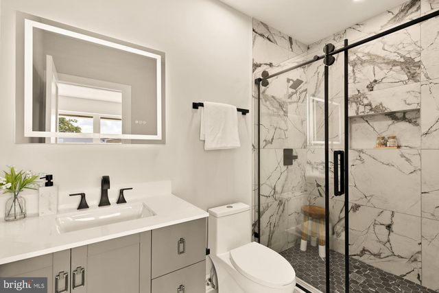 815 MARIETTA PL NW, Washington, DC 20011