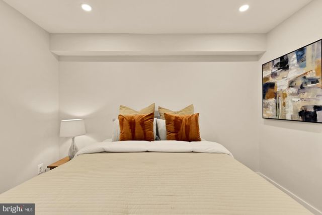 815 MARIETTA PL NW, Washington, DC 20011