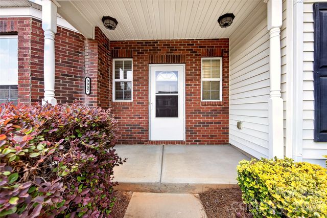 9907 Porta Ferry Drive, Charlotte, NC 28213
