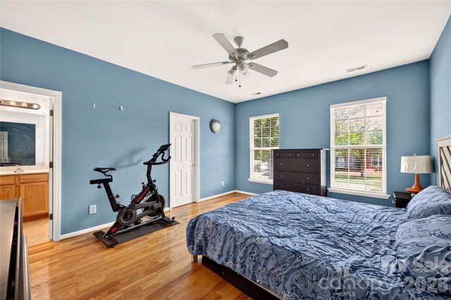 9907 Porta Ferry Drive, Charlotte, NC 28213