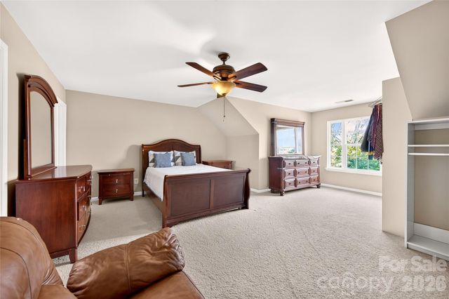 9907 Porta Ferry Drive, Charlotte, NC 28213