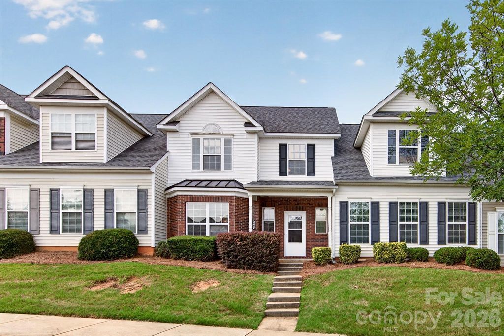 9907 Porta Ferry Drive, Charlotte, NC 28213