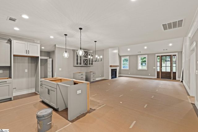 2032 Ivy Cottage Path, Boiling Springs, SC 29316