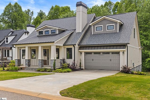 2032 Ivy Cottage Path, Boiling Springs, SC 29316