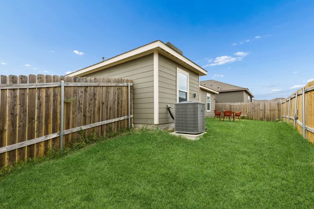 13713 Beaverhead Street, Ponder, TX 76259