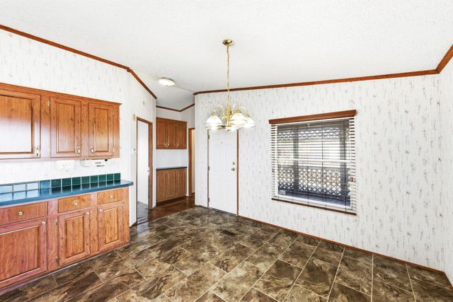 1437 Heidenreich LN, Uhland, TX 78640