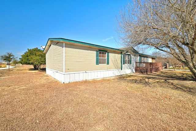 1437 Heidenreich LN, Uhland, TX 78640