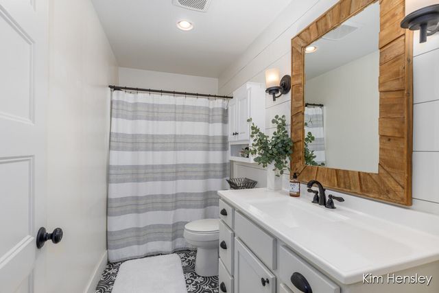 12636 Point Drive, Gowen, MI 49326