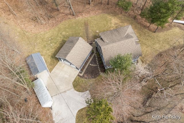 12636 Point Drive, Gowen, MI 49326