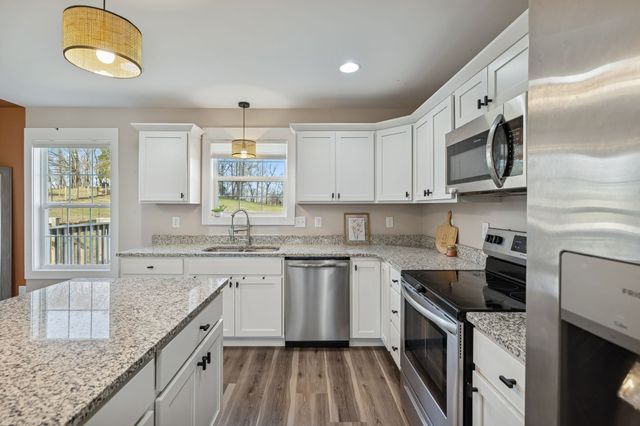 1521 Wixtown Rd, Westmoreland, TN 37186