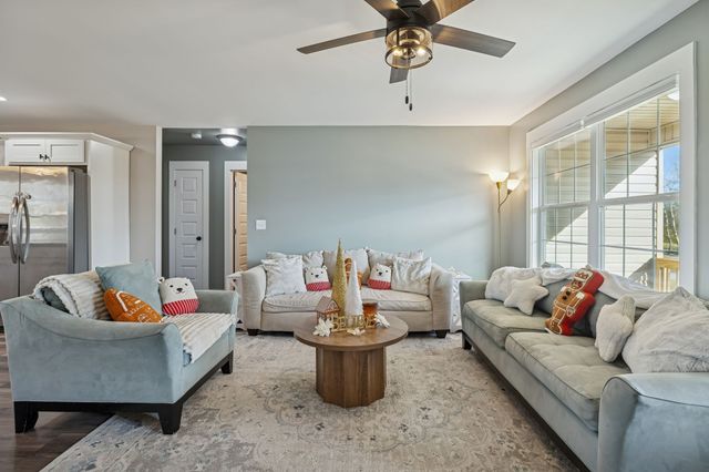 1521 Wixtown Rd, Westmoreland, TN 37186