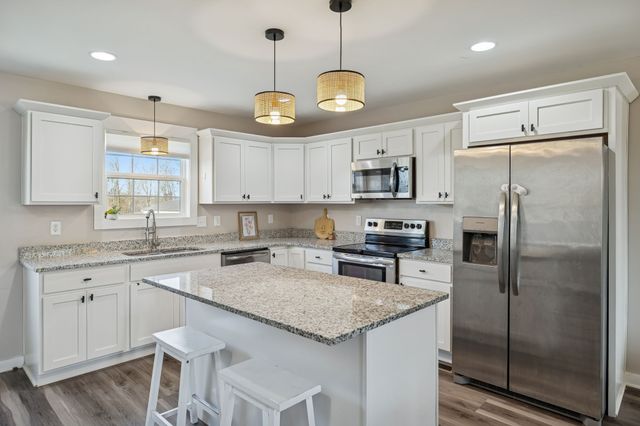 1521 Wixtown Rd, Westmoreland, TN 37186