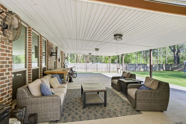 7735 Castello Rd, Ethel, LA 70730