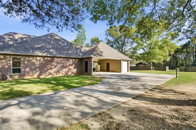 7735 Castello Rd, Ethel, LA 70730