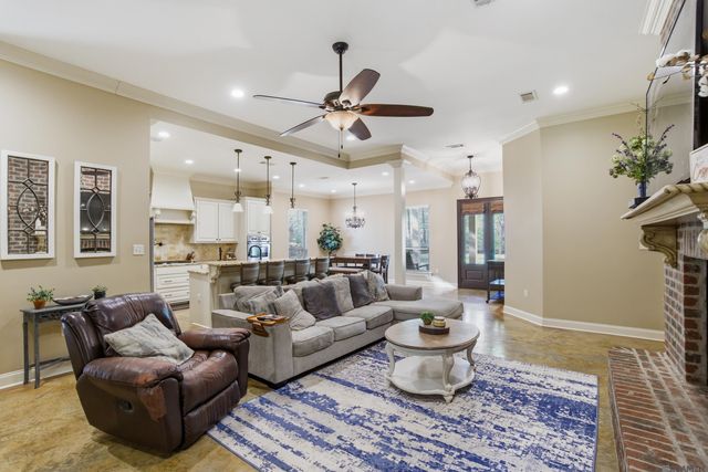 7735 Castello Rd, Ethel, LA 70730