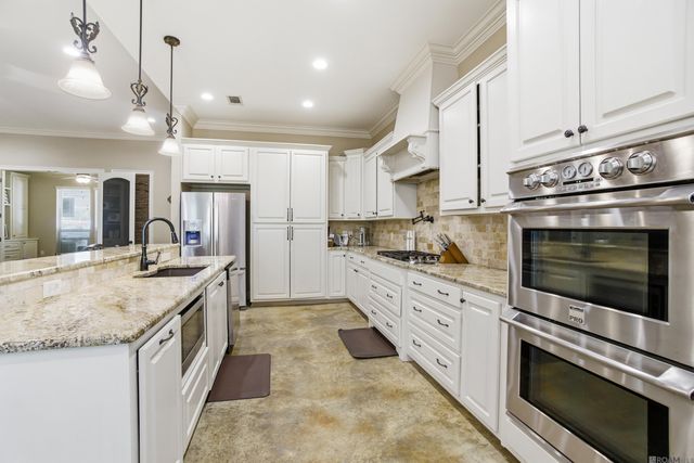 7735 Castello Rd, Ethel, LA 70730