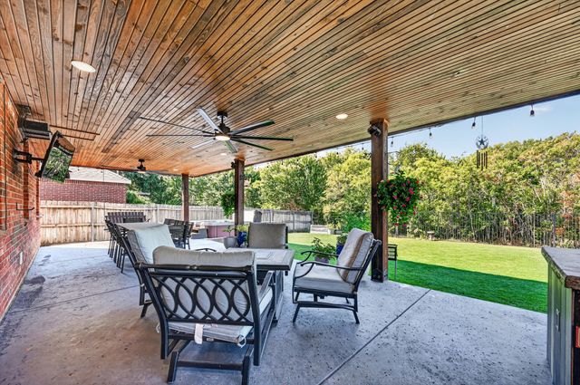 16157 Cowboy Trail, Fort Worth, TX 76247