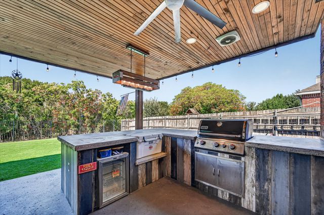 16157 Cowboy Trail, Fort Worth, TX 76247