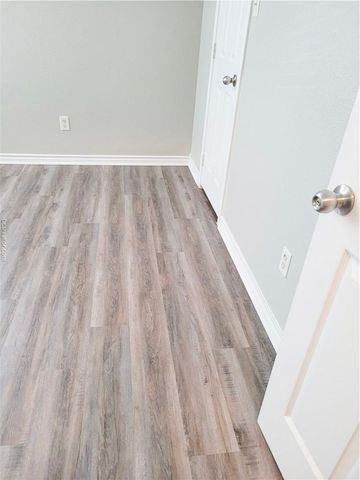 2339 Autumn Chase Loop B, College Station, TX 77840