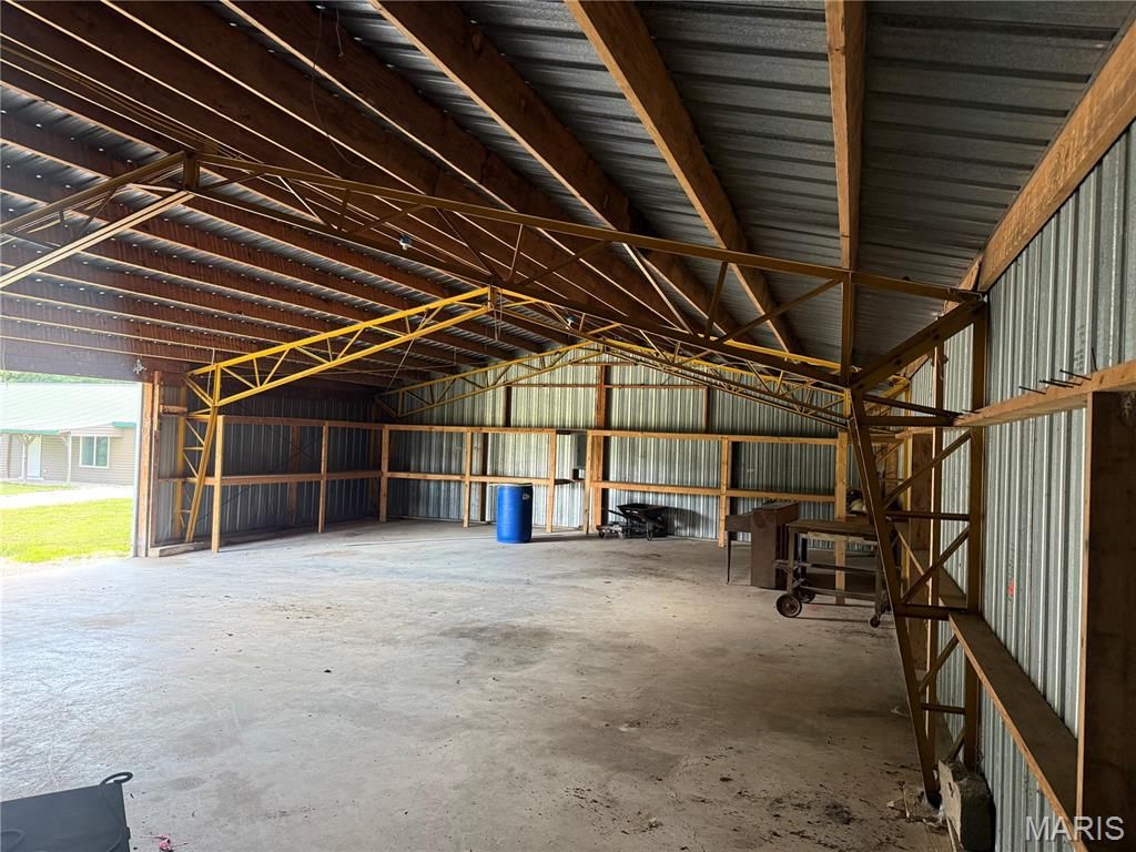Image 39 of property listing at 8107 Highway 185, Sullivan, MO 63056