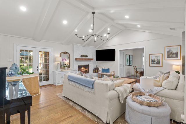 1506 Devonshire Dr, Tyler, TX 75703