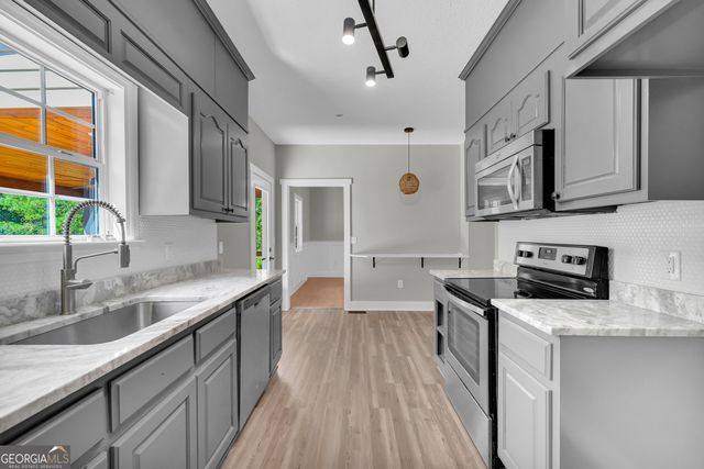 583 Sarijon Road, Hartwell, GA 30643