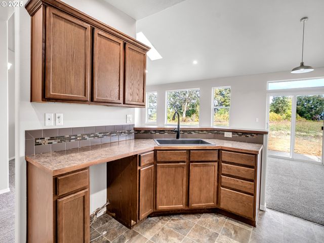 21425 SAVAGE Rd, Sheridan, OR 97378