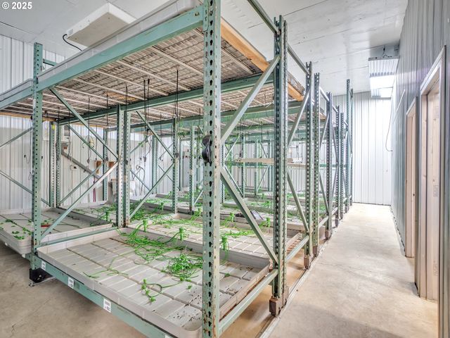 21425 SAVAGE Rd, Sheridan, OR 97378