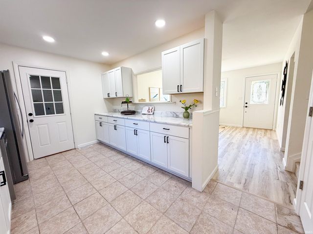 29083 Driftwood Drive, Elkhart, IN 46516