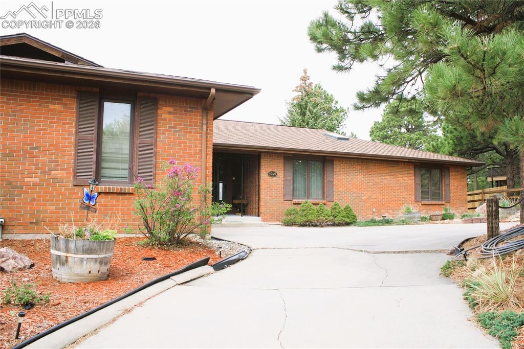 1540 Kenland Court, Colorado Springs, CO 80915 — photo 2