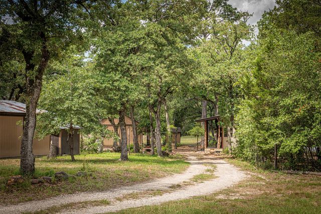 914 Sand Hills RD, Red Rock, TX 78662
