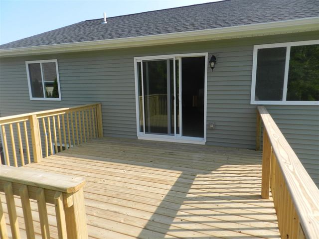 558 Swan River Drive, Benton Harbor, MI 49022