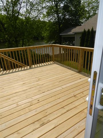 558 Swan River Drive, Benton Harbor, MI 49022