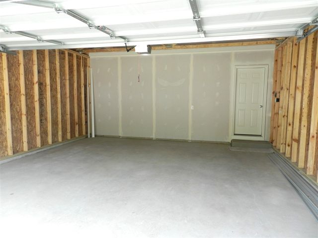 558 Swan River Drive, Benton Harbor, MI 49022