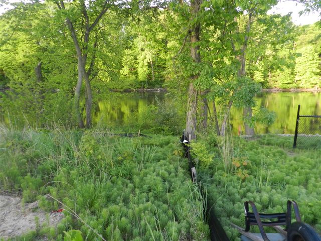 558 Swan River Drive, Benton Harbor, MI 49022