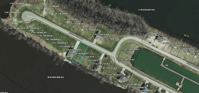 558 Swan River Drive, Benton Harbor, MI 49022